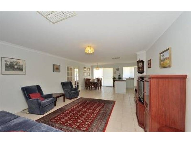 23 Venice Retreat, Warnbro WA 6169