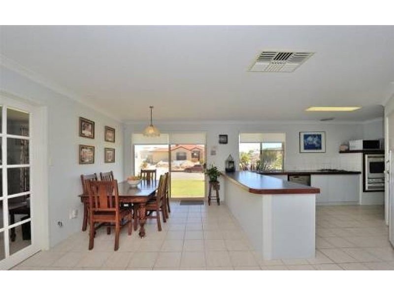 23 Venice Retreat, Warnbro WA 6169