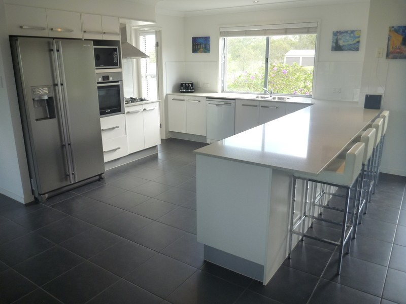 6-8 Borrowdale Court, Mundoolun QLD 4285