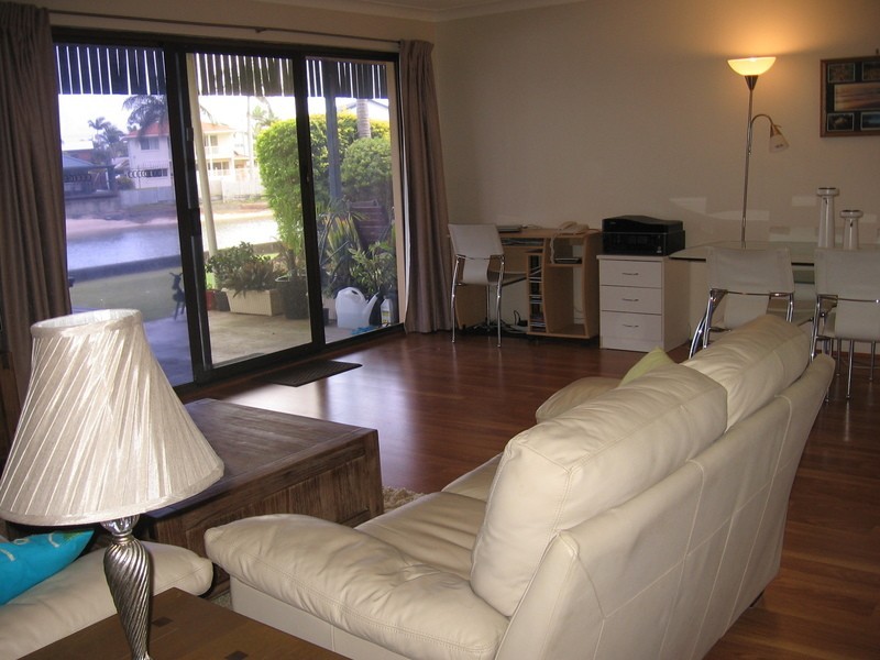 2/31 Pangarinda Place, Mooloolaba QLD 4557