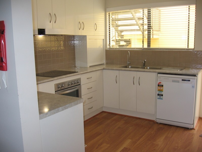 2/31 Pangarinda Place, Mooloolaba QLD 4557