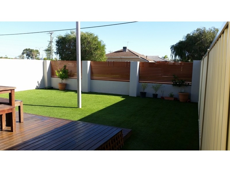 197 Wharf St, Queens Park WA 6107