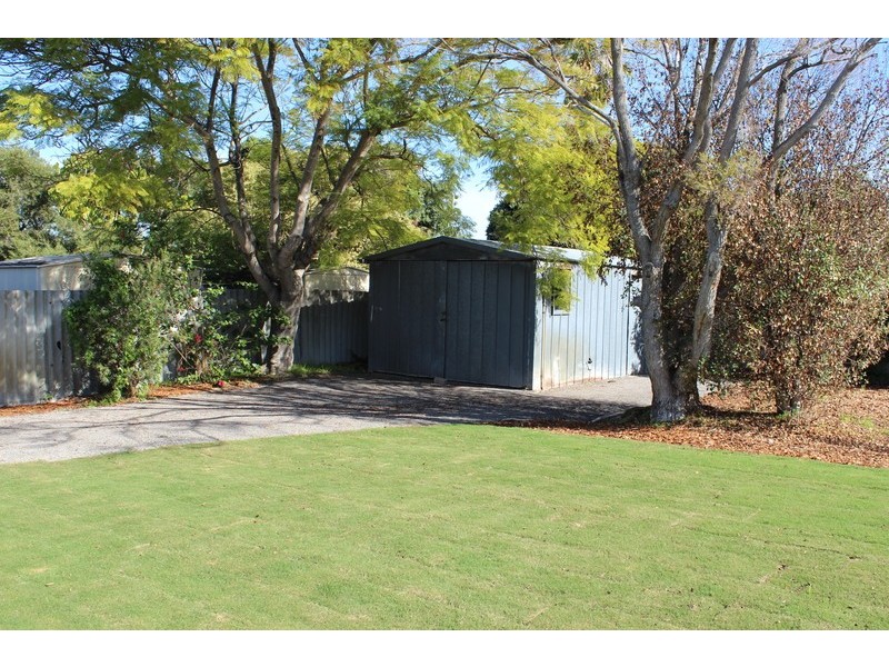 40 Fawdon St, Safety Bay WA 6169