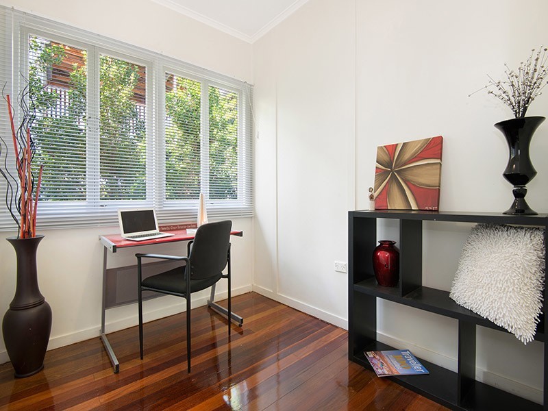 96 Scott St, Deagon QLD 4017