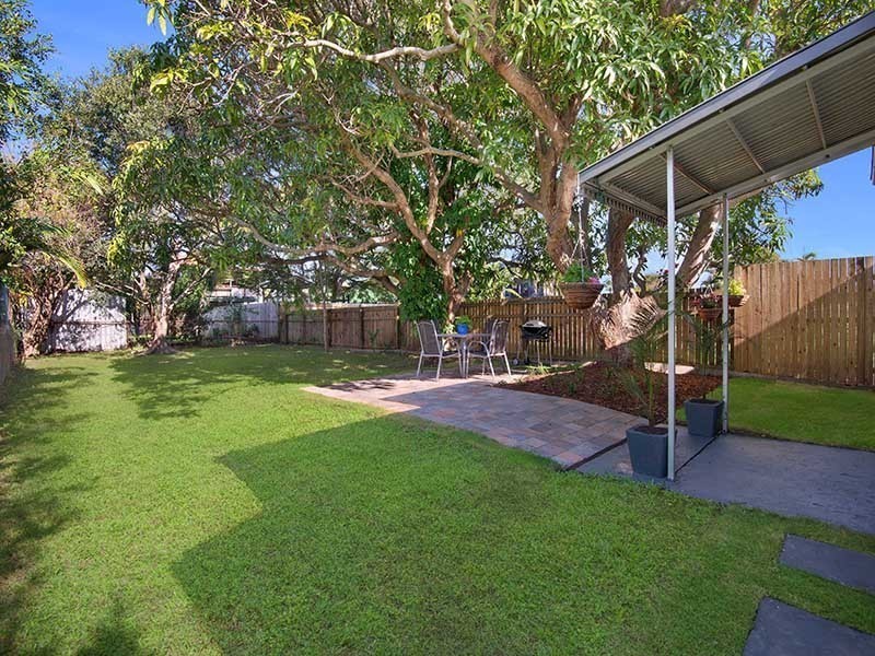 96 Scott St, Deagon QLD 4017