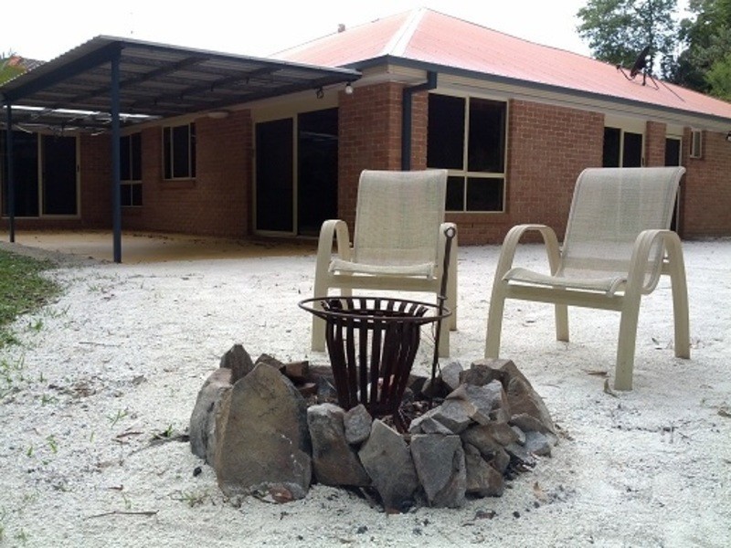 12 BREYNIA CT, Elanora QLD 4221