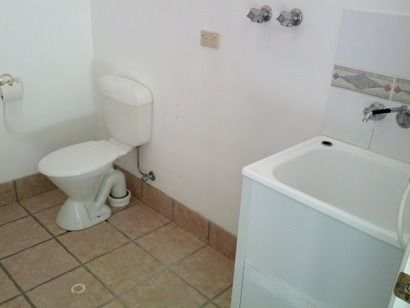 12 BREYNIA CT, Elanora QLD 4221