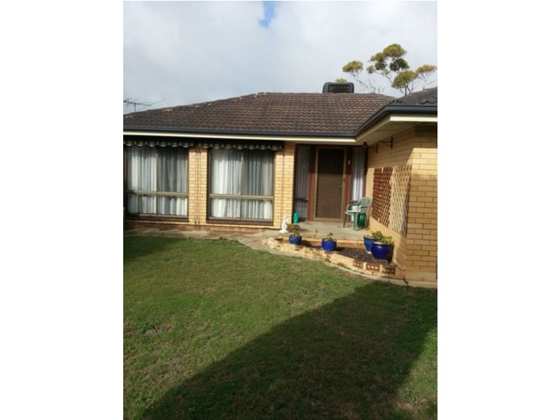 17 Beacon Cres, Seaford SA 5169
