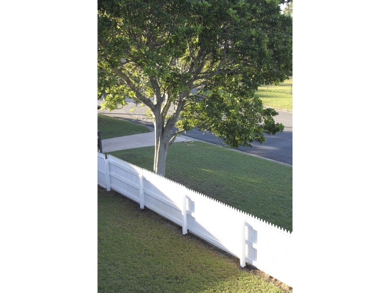 14 Base St, Victoria Point QLD 4165