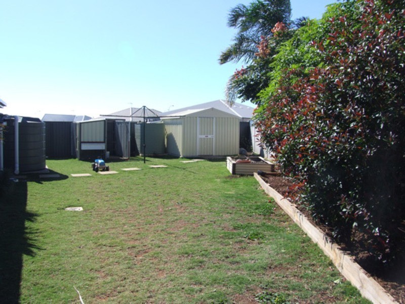 41 Murray St, Oakey QLD 4401