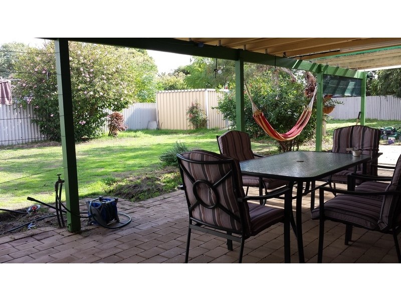 12 Ross Place, Thornlie WA 6108
