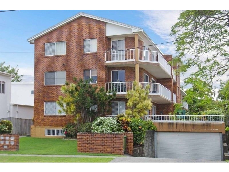 2/11 Fourteenth Ave, Palm Beach QLD 4221