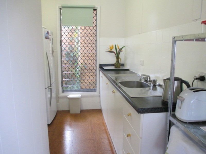 8 Winbin Cres, Gwandalan NSW 2259
