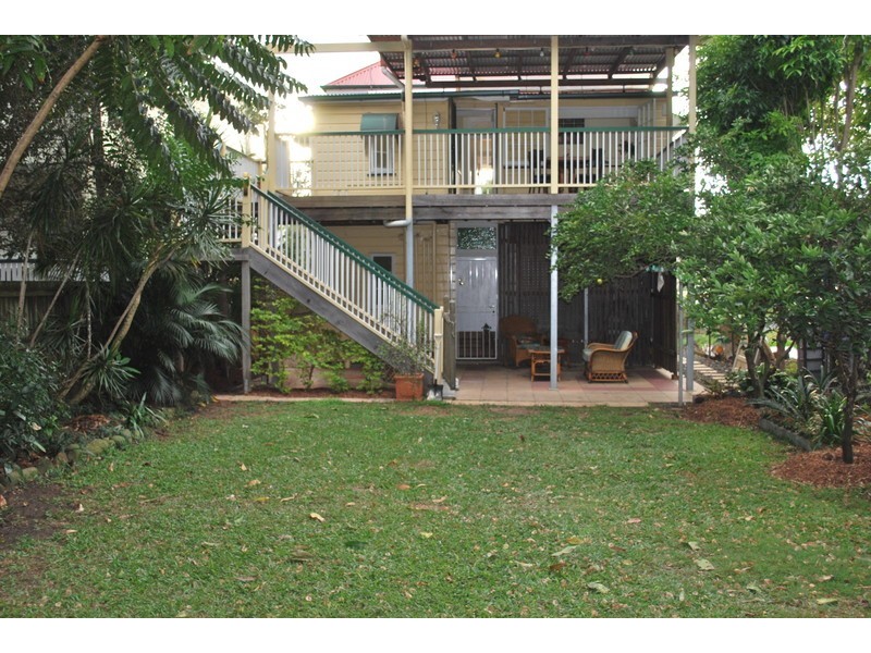 93 Clayton Street, Sandgate QLD 4017