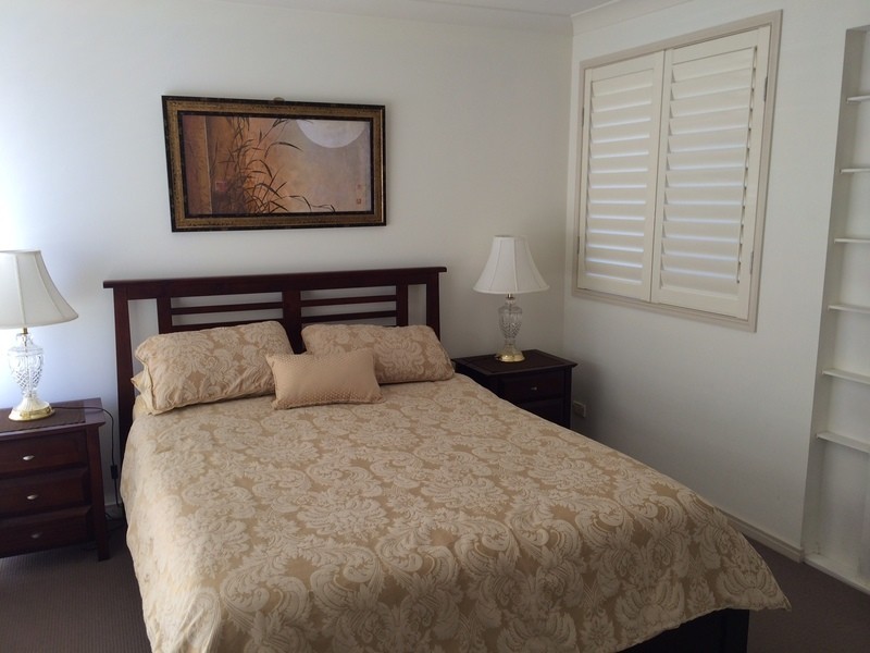 8113 Magnolia Gardens Court, Hope Island QLD 4212