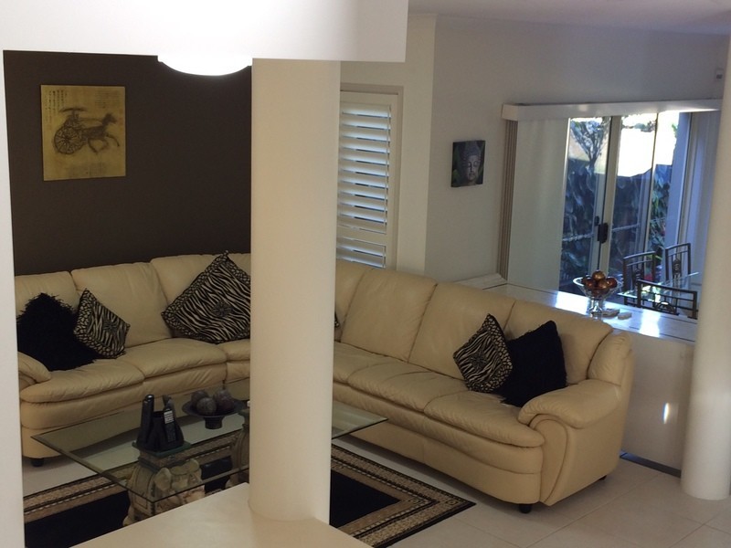 8113 Magnolia Gardens Court, Hope Island QLD 4212