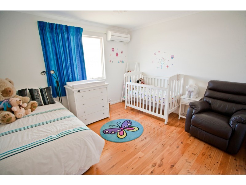 143 Woodbury Dr, South Kolan QLD 4670