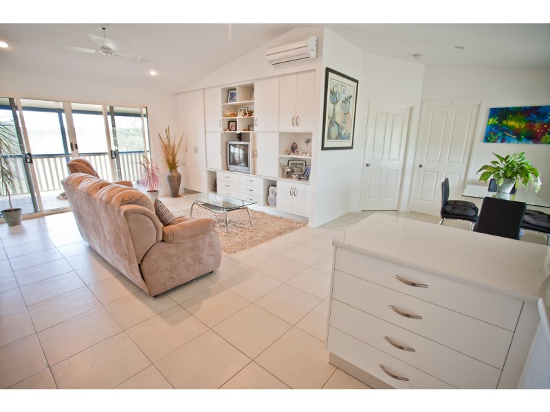 143 Woodbury Dr, South Kolan QLD 4670