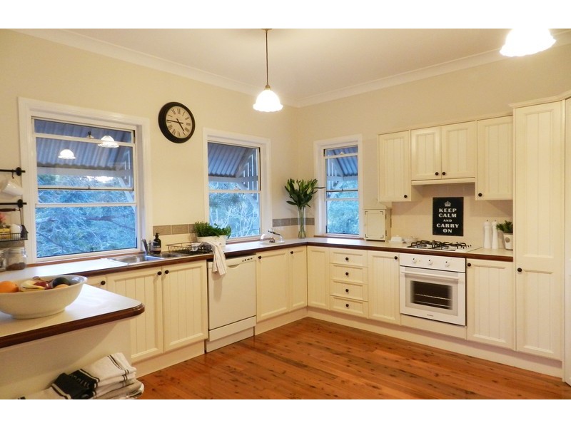 79 Woodward Pl, Pullenvale QLD 4069