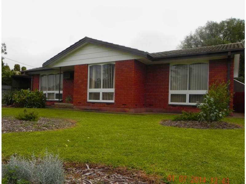 16 Beacon Cres, Seaford SA 5169