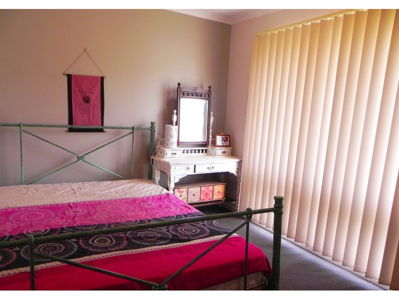 16 Beacon Cres, Seaford SA 5169