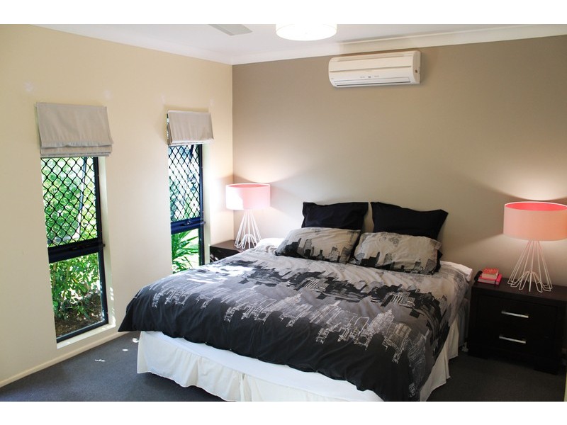 15 Conway Close, Bentley Park QLD 4869