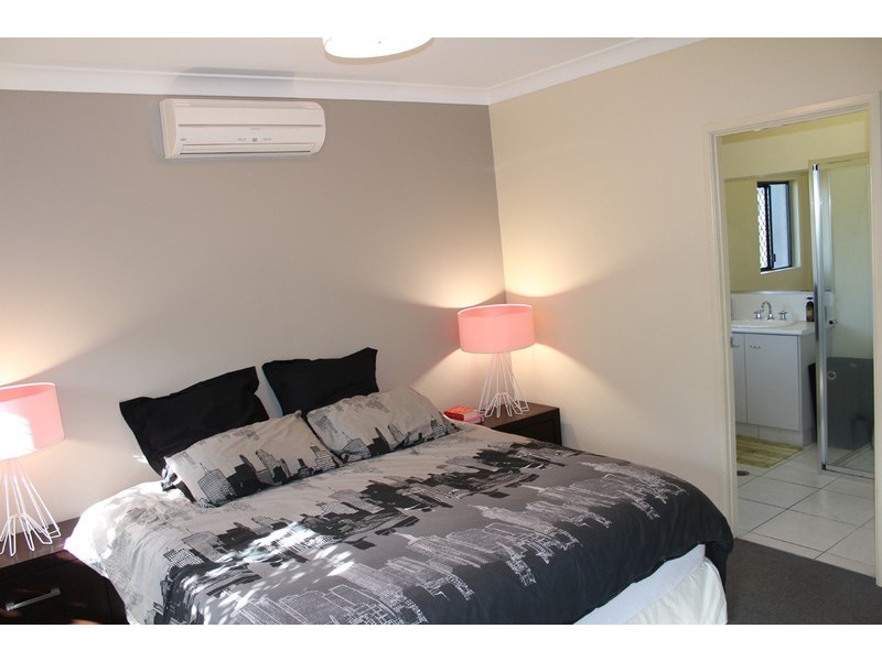 15 Conway Close, Bentley Park QLD 4869