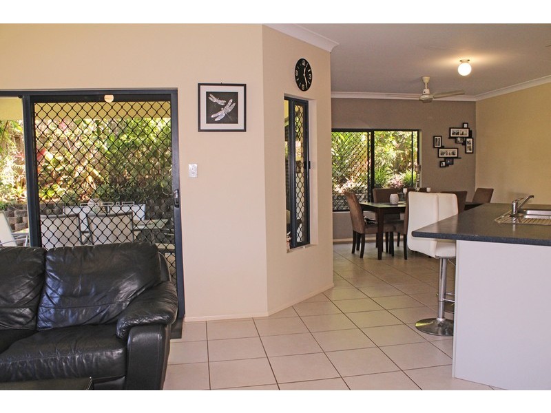 15 Conway Close, Bentley Park QLD 4869