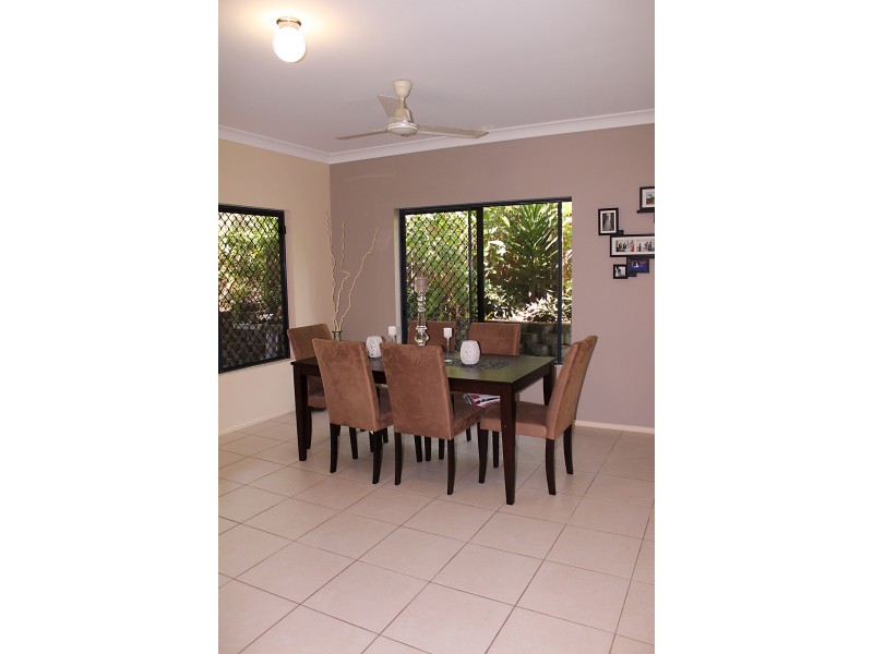 15 Conway Close, Bentley Park QLD 4869