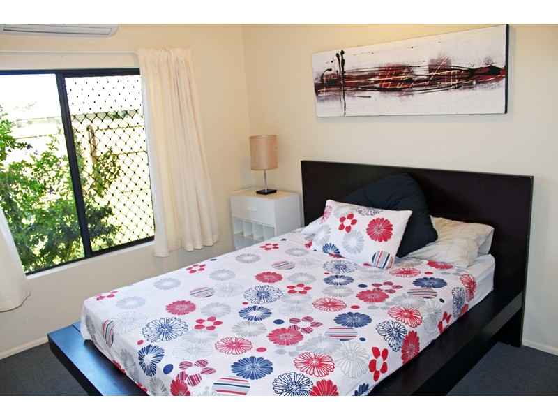 15 Conway Close, Bentley Park QLD 4869