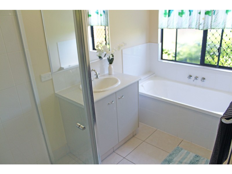 15 Conway Close, Bentley Park QLD 4869