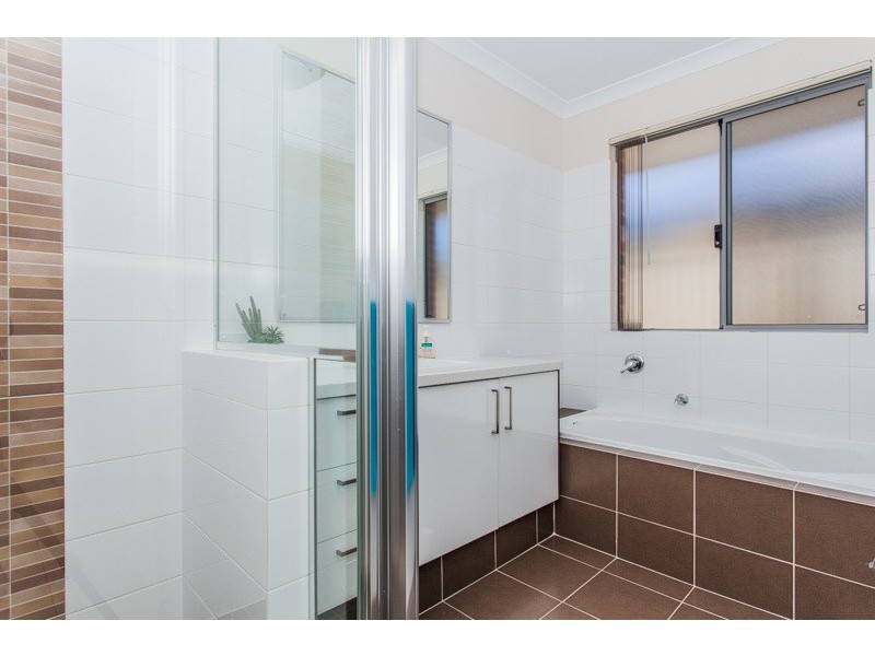 19 Brunswick St, Secret Harbour WA 6173