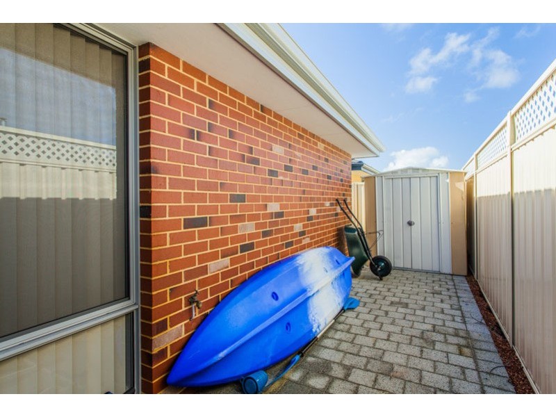 19 Brunswick St, Secret Harbour WA 6173