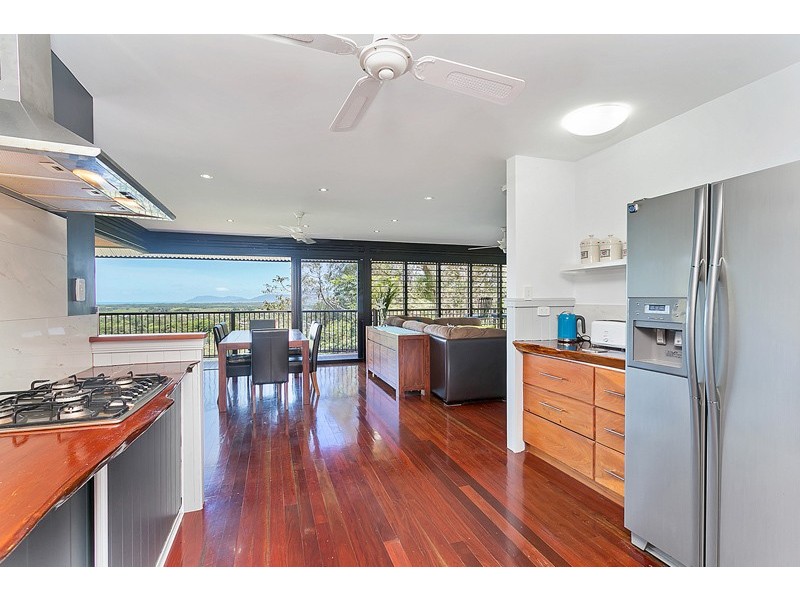 10 -12 Chatham Terrace, Smithfield QLD 4878