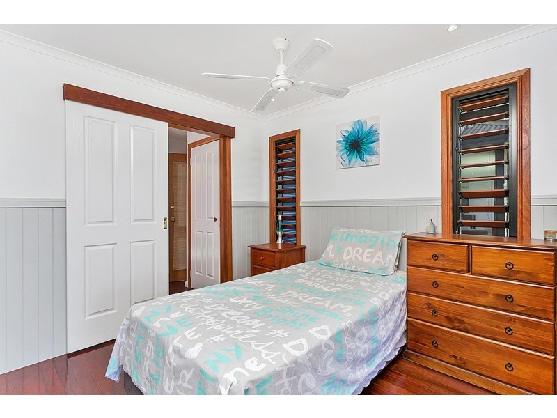 10 -12 Chatham Terrace, Smithfield QLD 4878