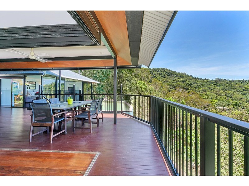 10 -12 Chatham Terrace, Smithfield QLD 4878