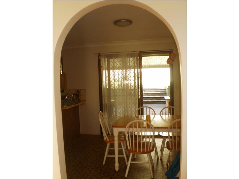 4 Fassifern Street, Durack QLD 4077