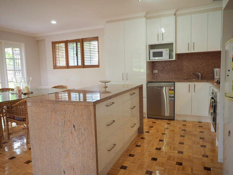 95-97 Cochrane St, Camira QLD 4300
