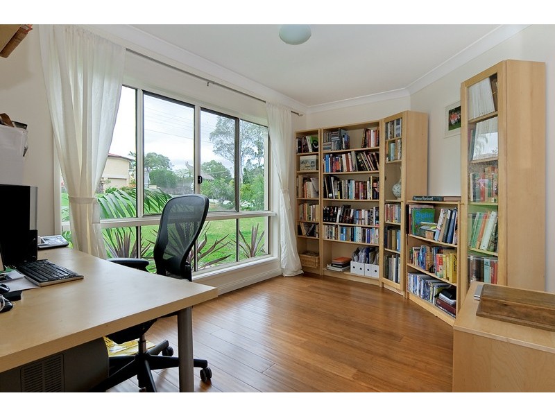 17 Holyoake Drive, Daisy Hill QLD 4127