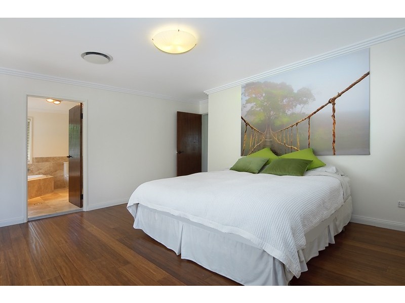 17 Holyoake Drive, Daisy Hill QLD 4127