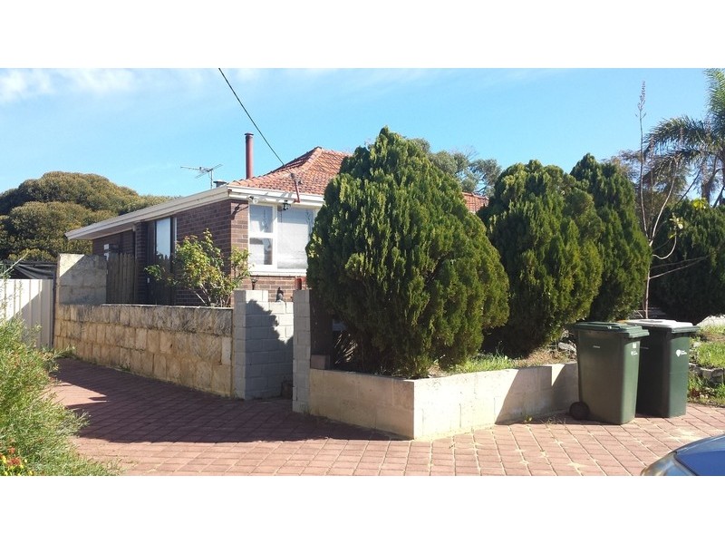 26 Camberwarra Dr, Craigie WA 6025