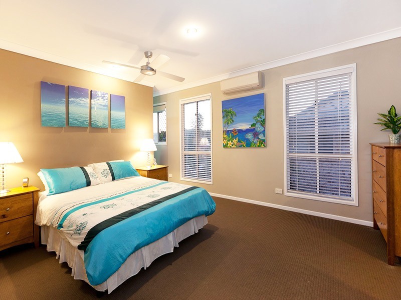 2  Colac Court, Westlake QLD 4074