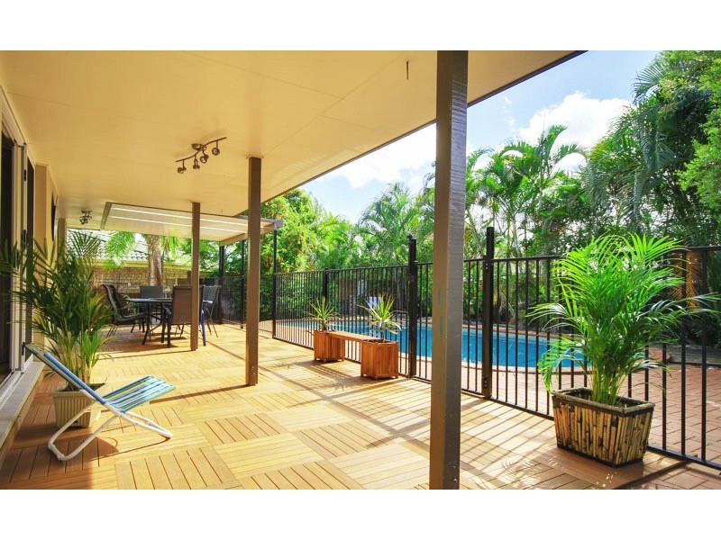 2  Colac Court, Westlake QLD 4074