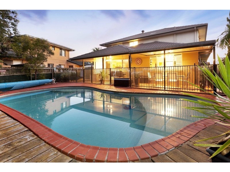 2  Colac Court, Westlake QLD 4074