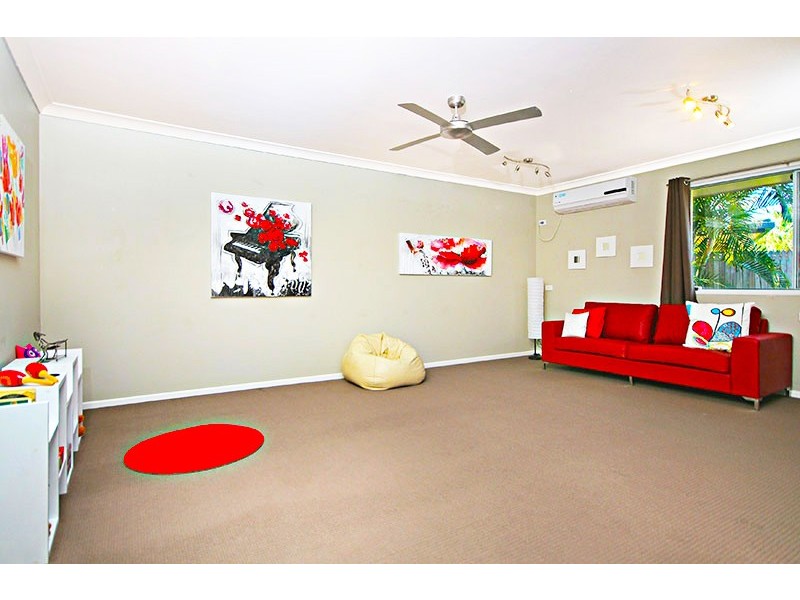 2  Colac Court, Westlake QLD 4074