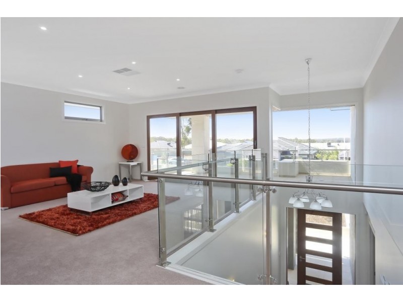 12 McConnell Drive, Junortoun VIC 3551