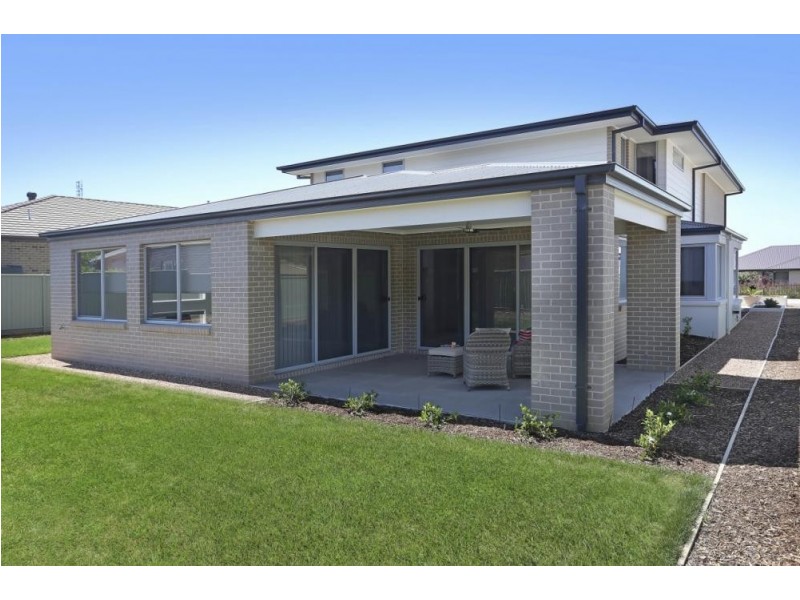 12 McConnell Drive, Junortoun VIC 3551