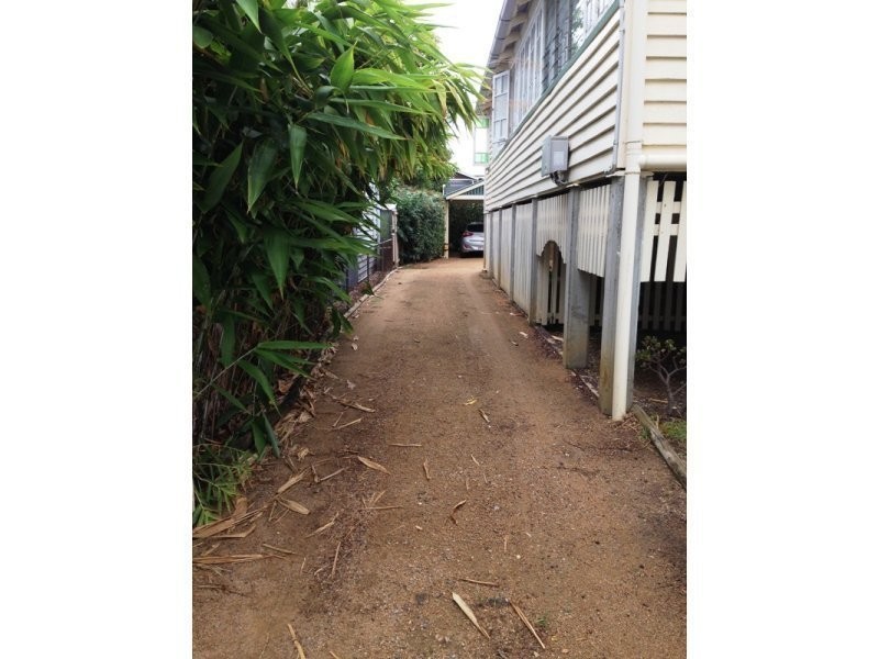 23 Park Road, Wooloowin QLD 4030