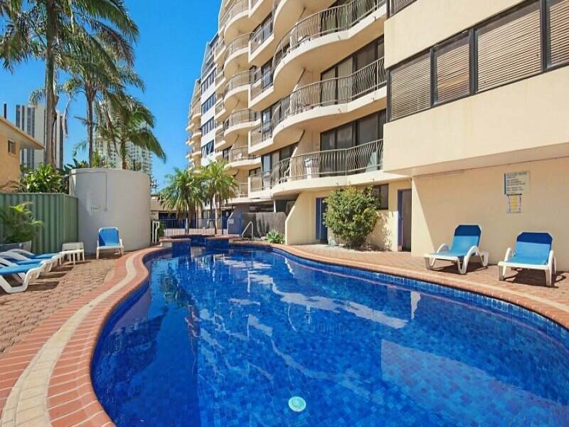 40 Surf Parade, Broadbeach QLD 4218