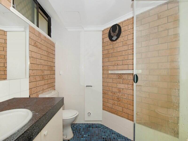 40 Surf Parade, Broadbeach QLD 4218